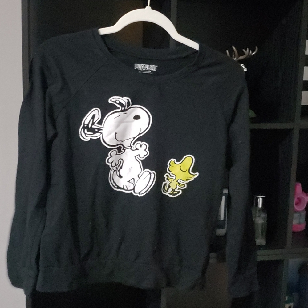 Long sleeve snoopy shirt